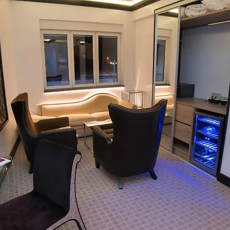 Andromeda Downtown 3* Athen